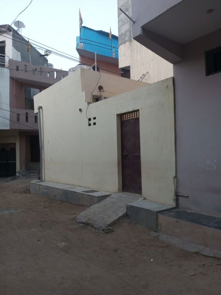 Bathroom, pivotal-riddhi-siddhi 2 Bedroom 600 Sq.Ft. Apartment In Sector 99 Gurgaon 10499249