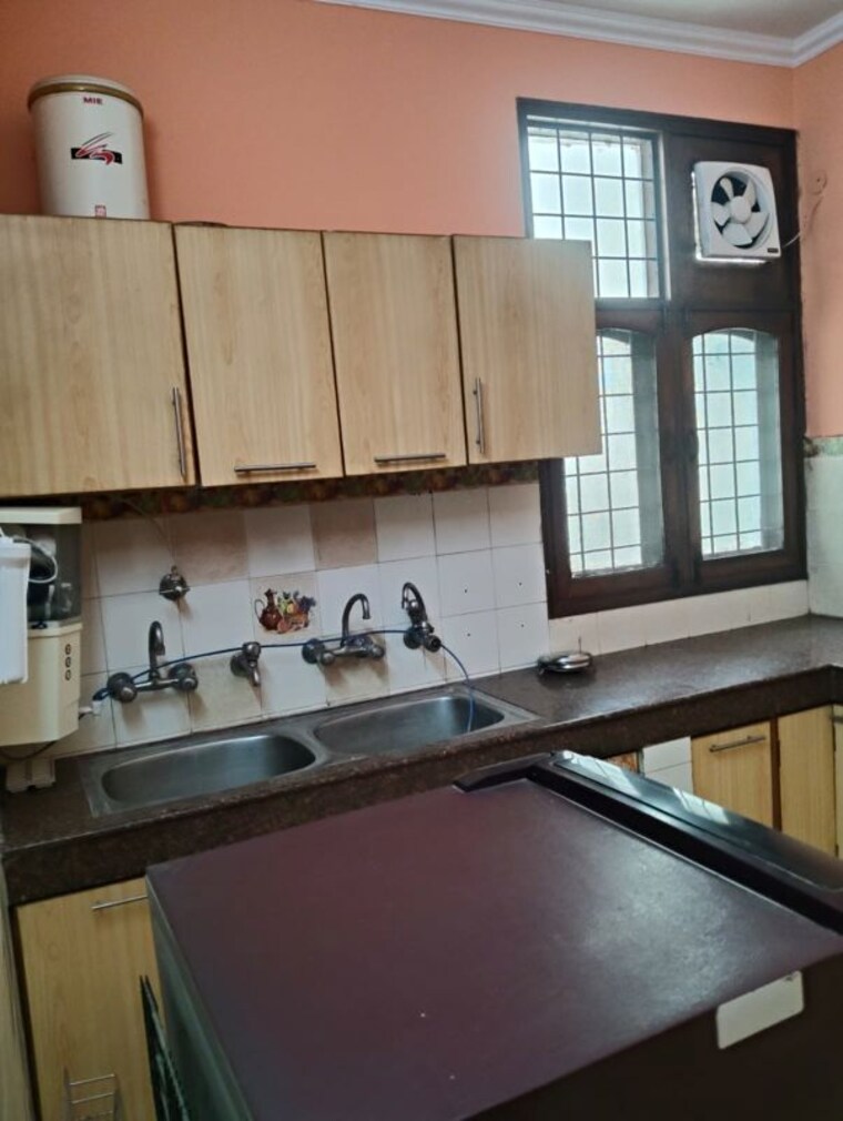 Kitchen, sushant lok i 3 Bedroom 300 Sq.Ft. Builder Floor In Sushant Lok I Gurgaon 10499238