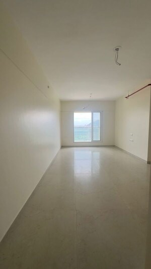 Room in 2 BHK Apartment at Dosti West County, Balkum Pada – for Rent