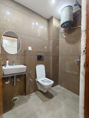 Bathroom in 3 BHK Apartment at Skynet Towers, Patiala Road – for Rent