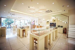  Showroom – Exterior View View at Maninagar - for Sale