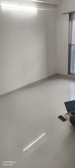 2 BHK + Extra Room Apartment For Rent in Worli