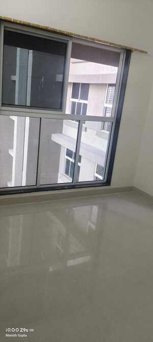 Room in 2 BHK Apartment at Worli – for Rent
