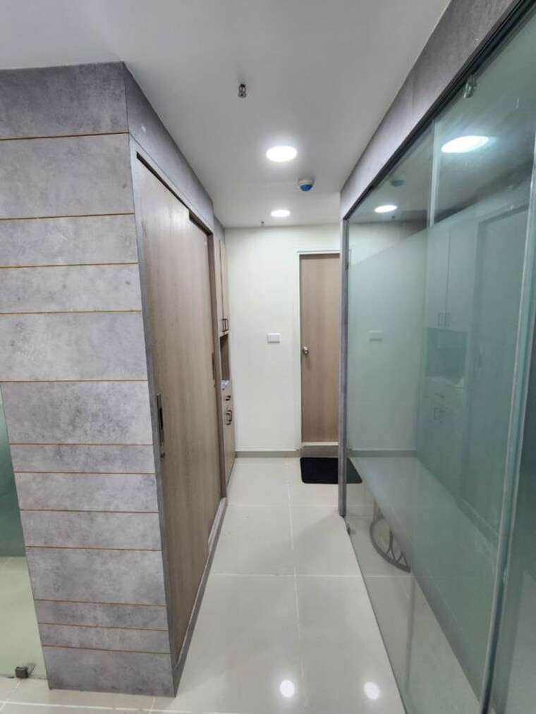 undefined, ambli Commercial Office Space 1221 Sq.Ft. In Ambli Ahmedabad 10499282