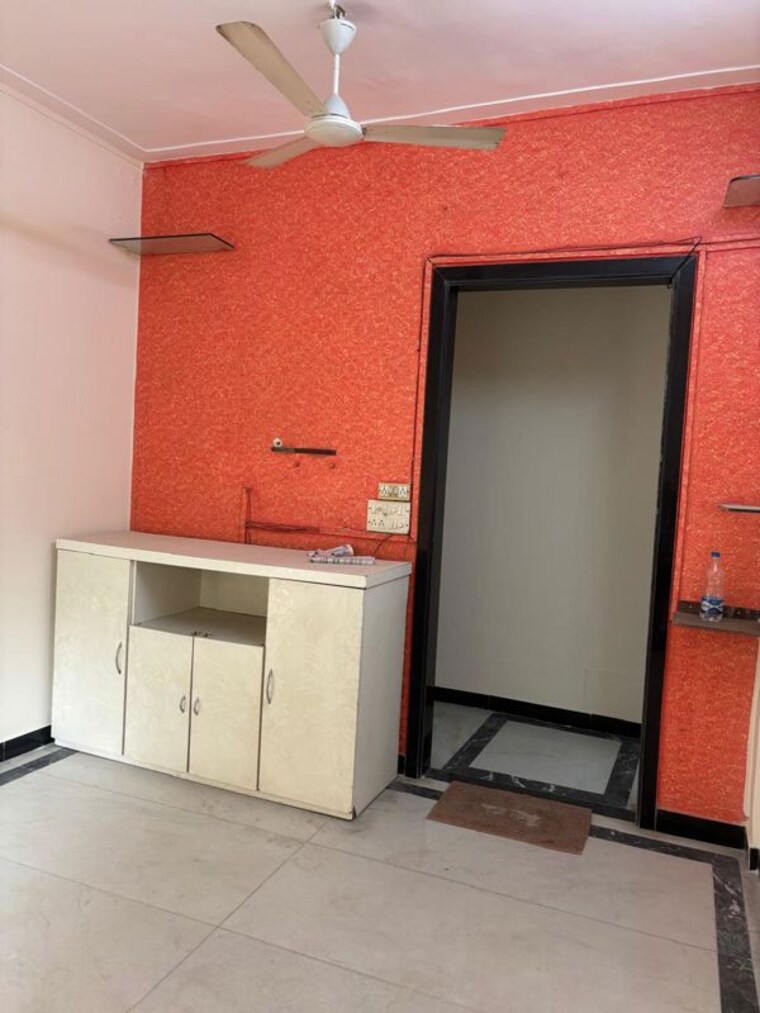 Room, worli sea face 1.5 Bedroom 600 Sq.Ft. Apartment In Worli Sea Face Mumbai 10499277