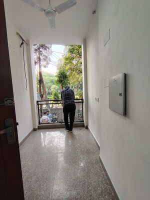 Room in 2 BHK Builder Floor at Malviya Nagar – for Rent