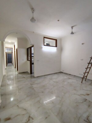 Room in 2 BHK Builder Floor at Malviya Nagar – for Rent