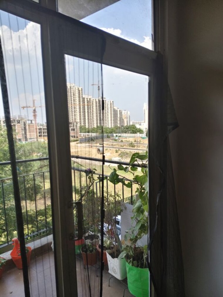 Balcony, awho-shanti-vihar 3 Bedroom 1750 Sq.Ft. Apartment In Sector 95 Gurgaon 10499281