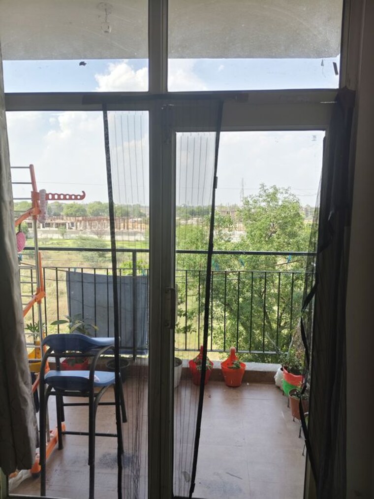 Balcony, awho-shanti-vihar 3 Bedroom 1750 Sq.Ft. Apartment In Sector 95 Gurgaon 10499281