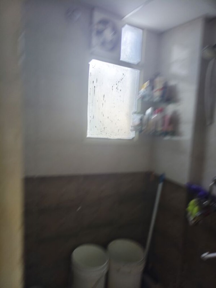 Bathroom, awho-shanti-vihar 3 Bedroom 1750 Sq.Ft. Apartment In Sector 95 Gurgaon 10499281