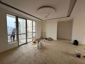 Parking in 3 BHK Apartment at Sector 128 – for Rent