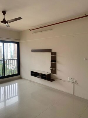 Room in 2 BHK Apartment at Chandak Stella, Goregaon West – for Rent