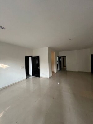 3 BHK Apartment For Rent in Omaxe Ambrosia, North Mullanpur