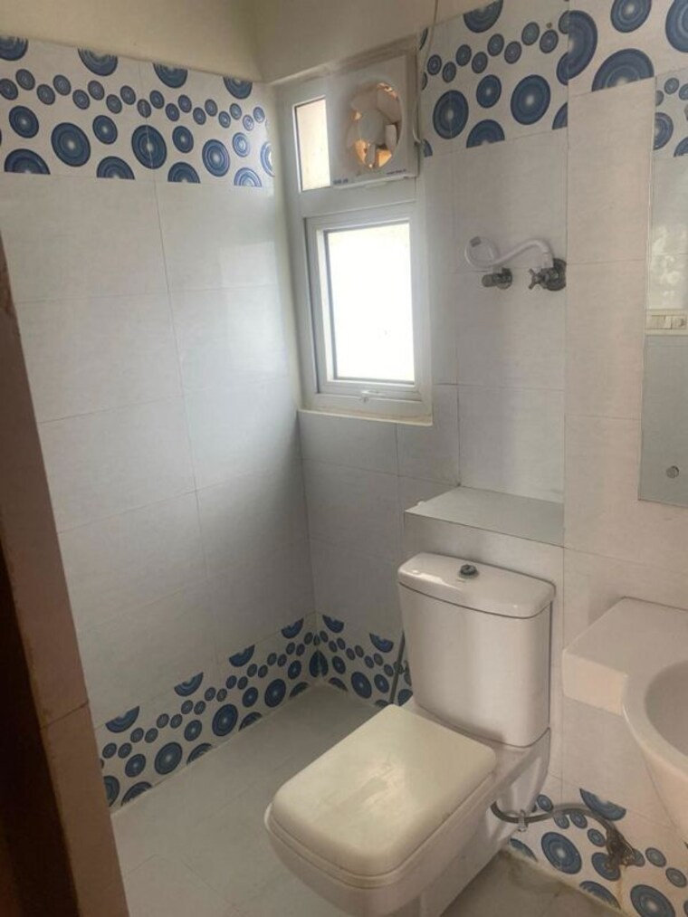 Bathroom, sunshine-helios 3 Bedroom 1700 Sq.Ft. Independent House In Sector 78 Noida 10499391