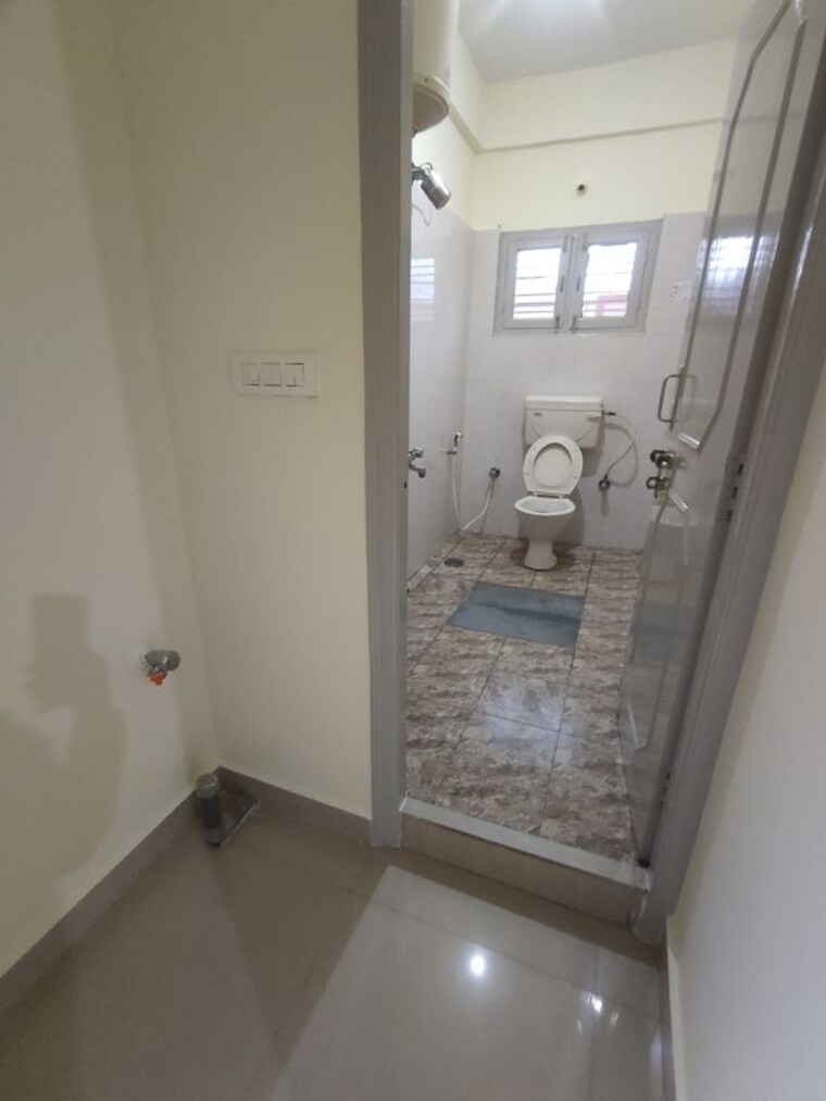 Bathroom, hsr layout 1 Bedroom 900 Sq.Ft. Independent House In Hsr Layout Bangalore 10499397