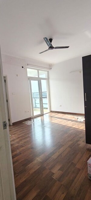 Room in 2 BHK Apartment at Chandra Panorama, Sushant Golf City – for Rent