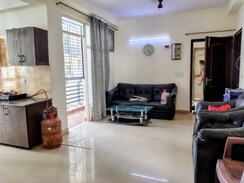 2 BHK Apartment For Rent in Gardenia Glory
