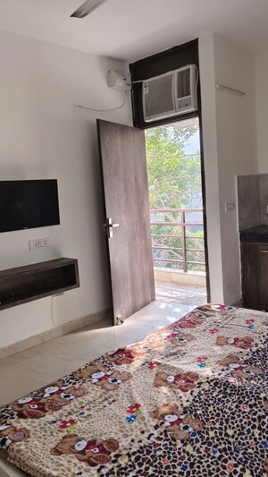 Bedroom in 2 BHK Builder Floor at Sushant Lok ii – for Rent