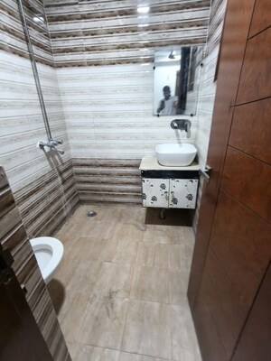 Kitchen in 3 BHK Builder Floor at AJS Heights, Indrapuram – for Rent