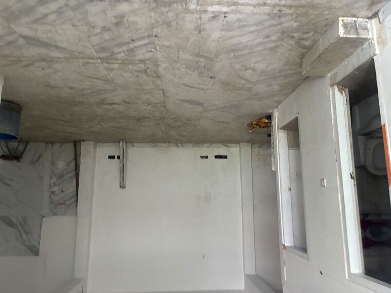 undefined, sector 51 Commercial Showroom 1100 Sq.Ft. In Sector 51 Noida 10499465