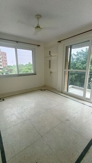 Room in 3 BHK Apartment at Dwarka – for Rent