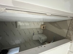 Team Area in 1 RK Builder Floor at Sector 38 – for Rent