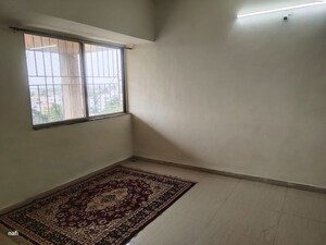 Room in 2 BHK Apartment at Mantra Majestica, Hadapsar – for Rent