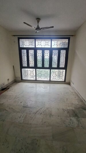 Room in 3 BHK Apartment at Dwarka – for Rent