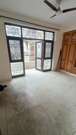 Room in 3 BHK Apartment at Dwarka – for Rent
