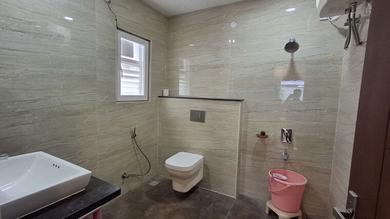 Bathroom, keerthi-westwinds 5 Bedroom 4000 Sq.Ft. Villa In Narsingi Hyderabad 10499503
