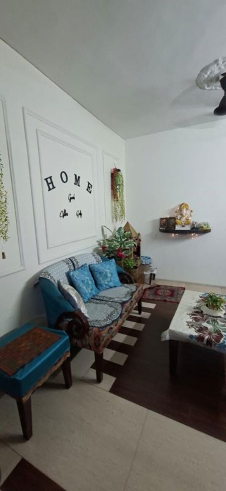 Living Room, ip extension 2 Bedroom 900 Sq.Ft. Apartment In Ip Extension Delhi 10499489