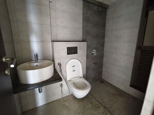 Bathroom in 1 BHK Apartment at Mahindra Alcove, Chandivali – for Rent