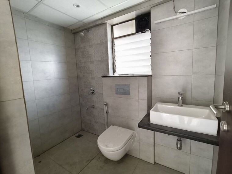 Bathroom, mahindra-alcove 1 Bedroom 550 Sq.Ft. Apartment In Chandivali Mumbai 10499514