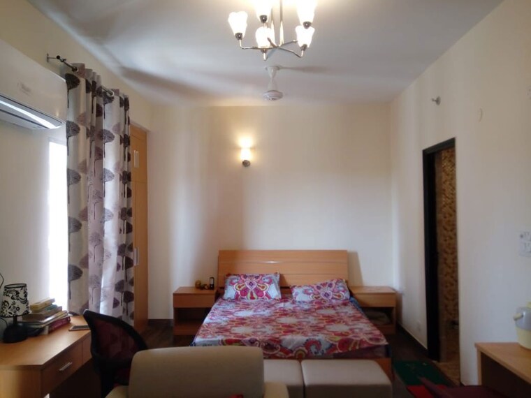 Bedroom, supertech-czar-suites Studio 450 Sq.Ft. Apartment In Omicron I Greater Noida Greater Noida 10494627