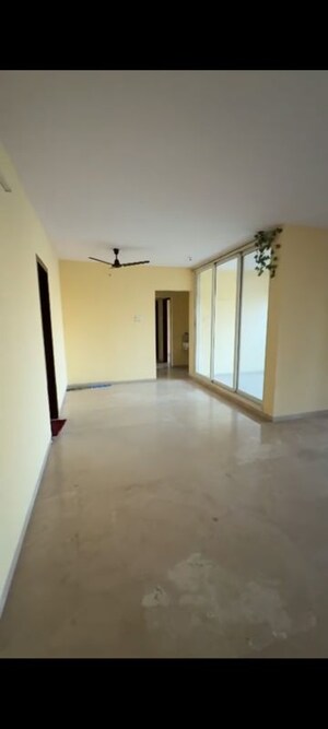Room in 3 BHK Apartment at Dosti Imperia Phase I, Ghodbunder Road – for Rent