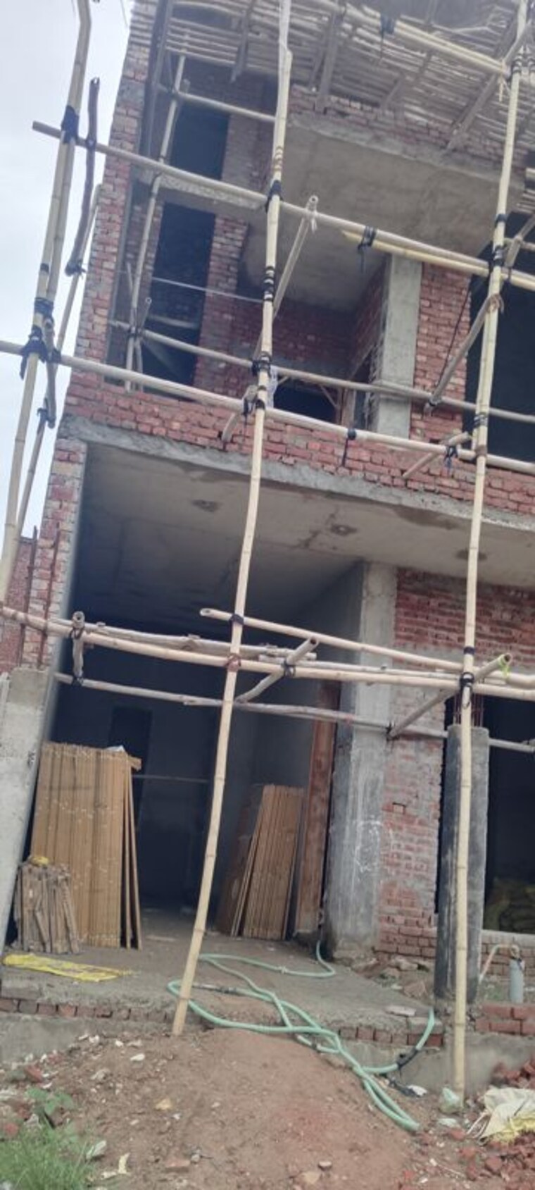 Balcony, ganga nagar 4 Bedroom 205 Sq.Yd. Independent House In Ganga Nagar Meerut 10499556