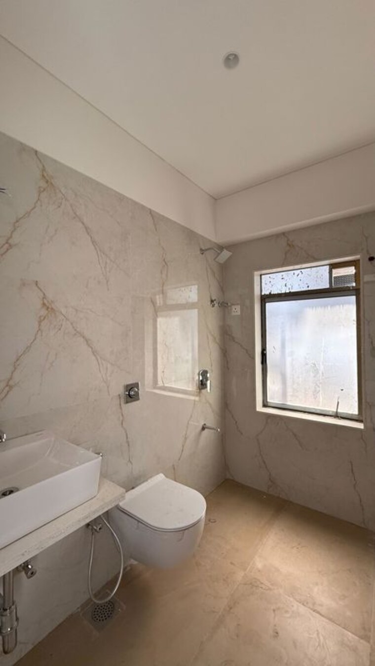 Bathroom, nhp-meghdoot 3 Bedroom 2000 Sq.Ft. Apartment In Vile Parle West Mumbai 10499555
