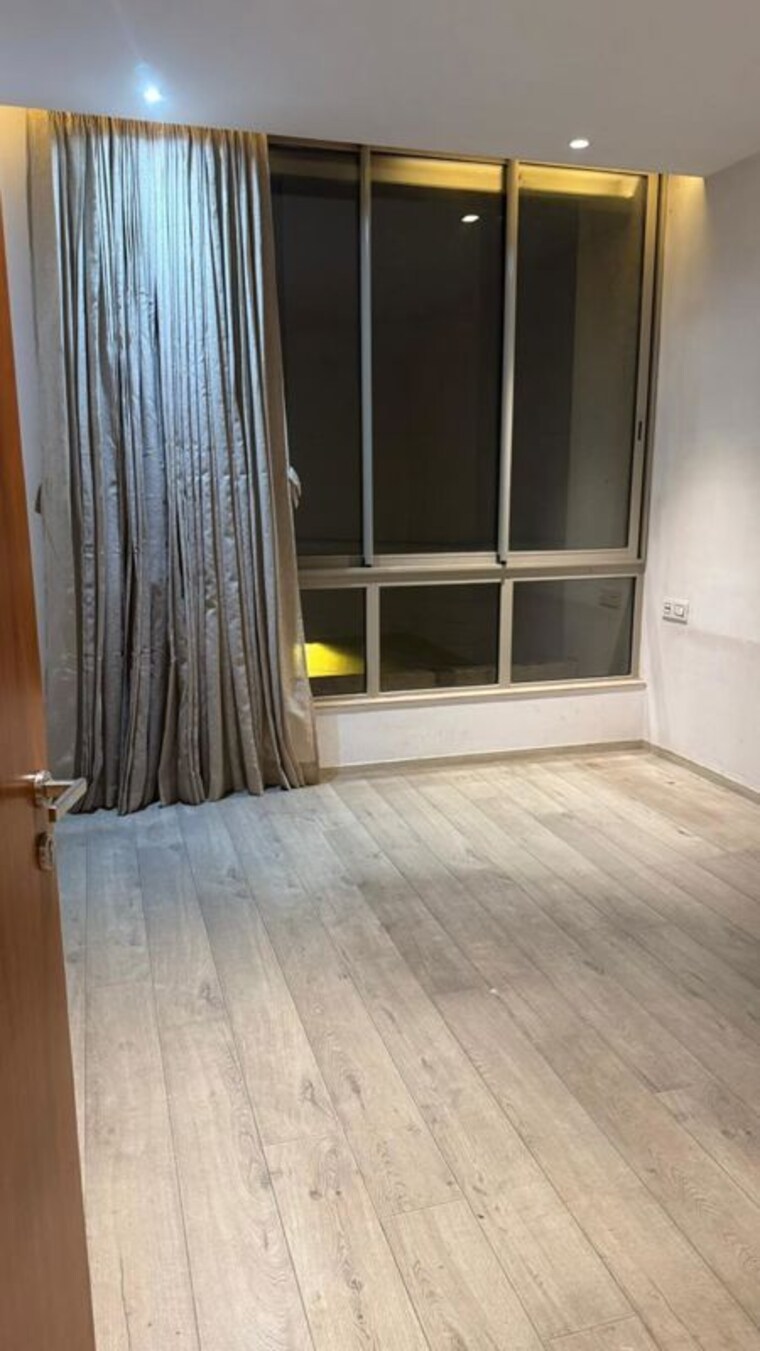 Room, one-hiranandani-park 4 Bedroom 2622 Sq.Ft. Apartment In Ghodbunder Road Thane 10499547