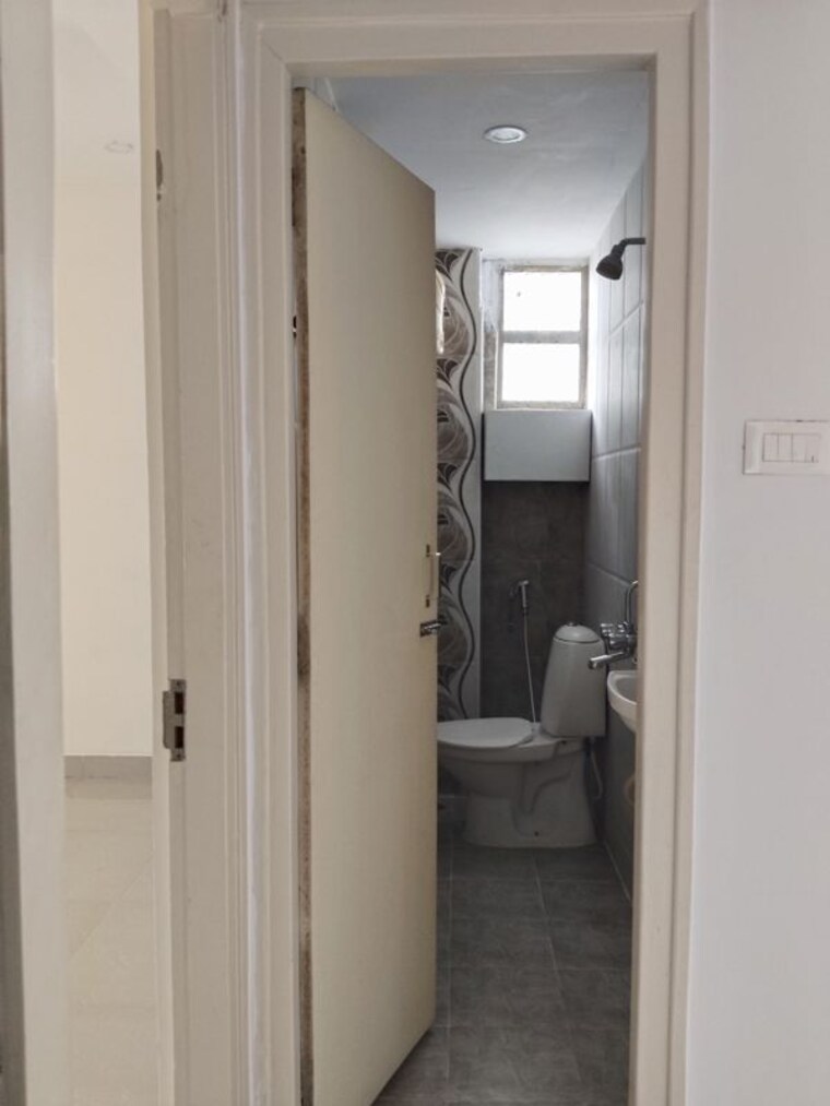 Bathroom, madhapur 3 Bedroom 1277 Sq.Ft. Apartment In Madhapur Hyderabad 10499572