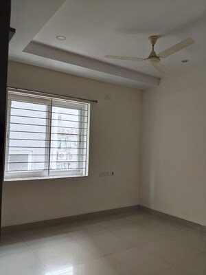 Room in 3 BHK Apartment at Madhapur – for Sale