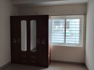 Room in 3 BHK Apartment at Madhapur – for Sale