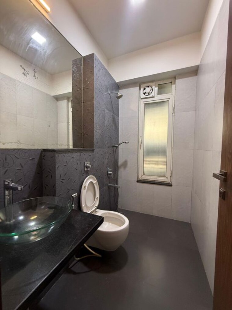 Bathroom, omkar-alta-monte 3 Bedroom 1200 Sq.Ft. Apartment In Malad East Mumbai 10499537