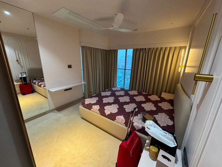 Bedroom, gym-view 3 Bedroom 1200 Sq.Ft. Apartment In Khar West Mumbai 10499598