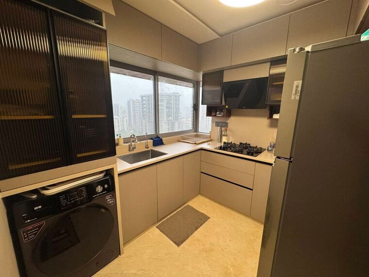 Kitchen, gym-view 3 Bedroom 1200 Sq.Ft. Apartment In Khar West Mumbai 10499598