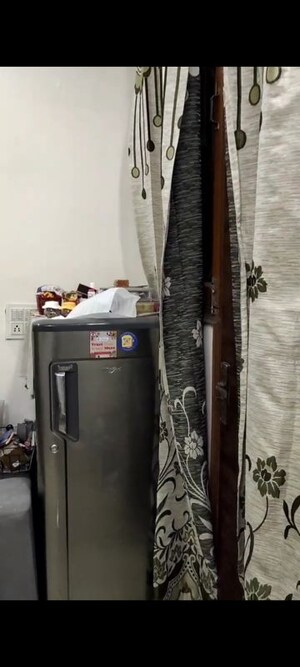 Furnished Amenities in 1 BHK Builder Floor at Rohini Sector 7 – for Rent