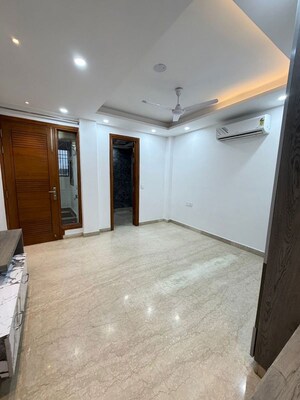 Room in 3 BHK Apartment at Dwarka – for Rent