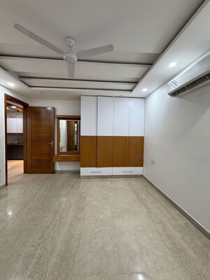 Room in 3 BHK Apartment at Dwarka – for Rent
