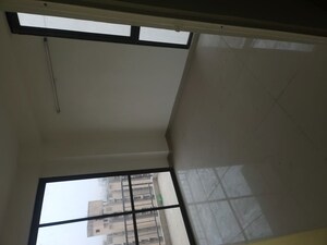 Room in 2 BHK Apartment at Conscient Habitat Prime, Sector 99a – for Rent