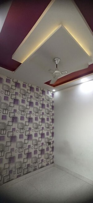 Master Plan in 2 BHK Builder Floor at Niti Khand I – for Rent