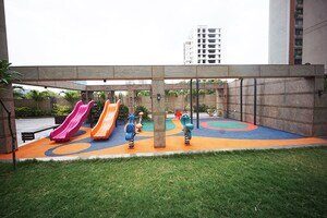 Swimming Pool in 5 BHK Penthouse at Shilaj – for Sale